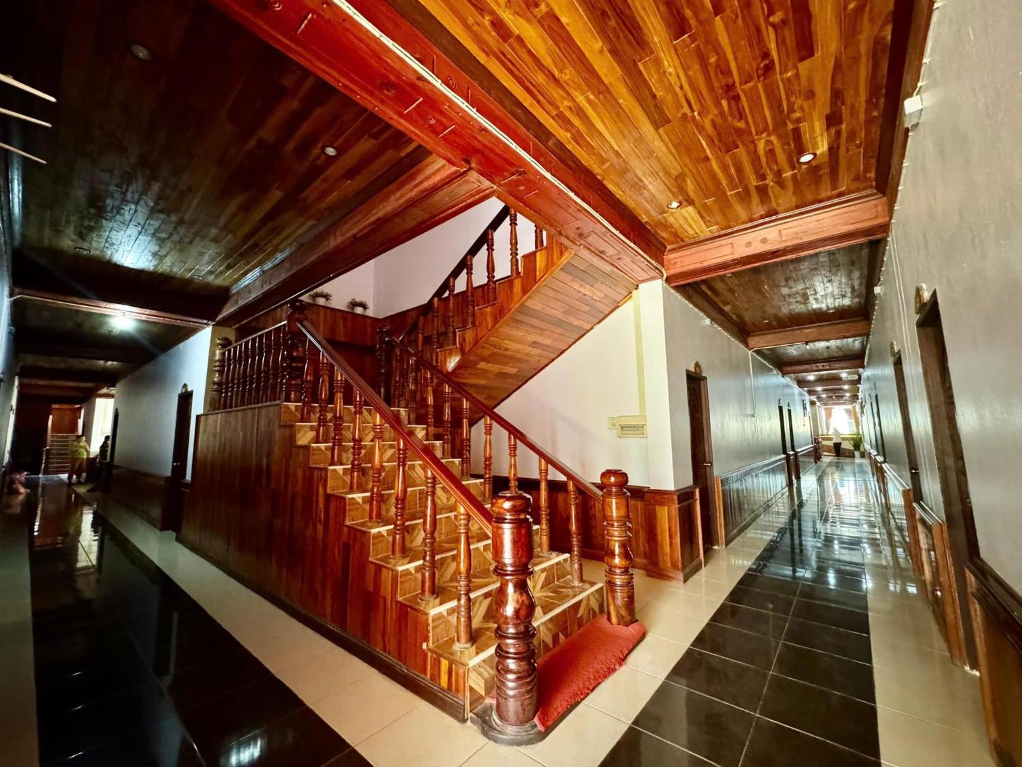Khampaseuth Hotel Vangviang Kültér fotó