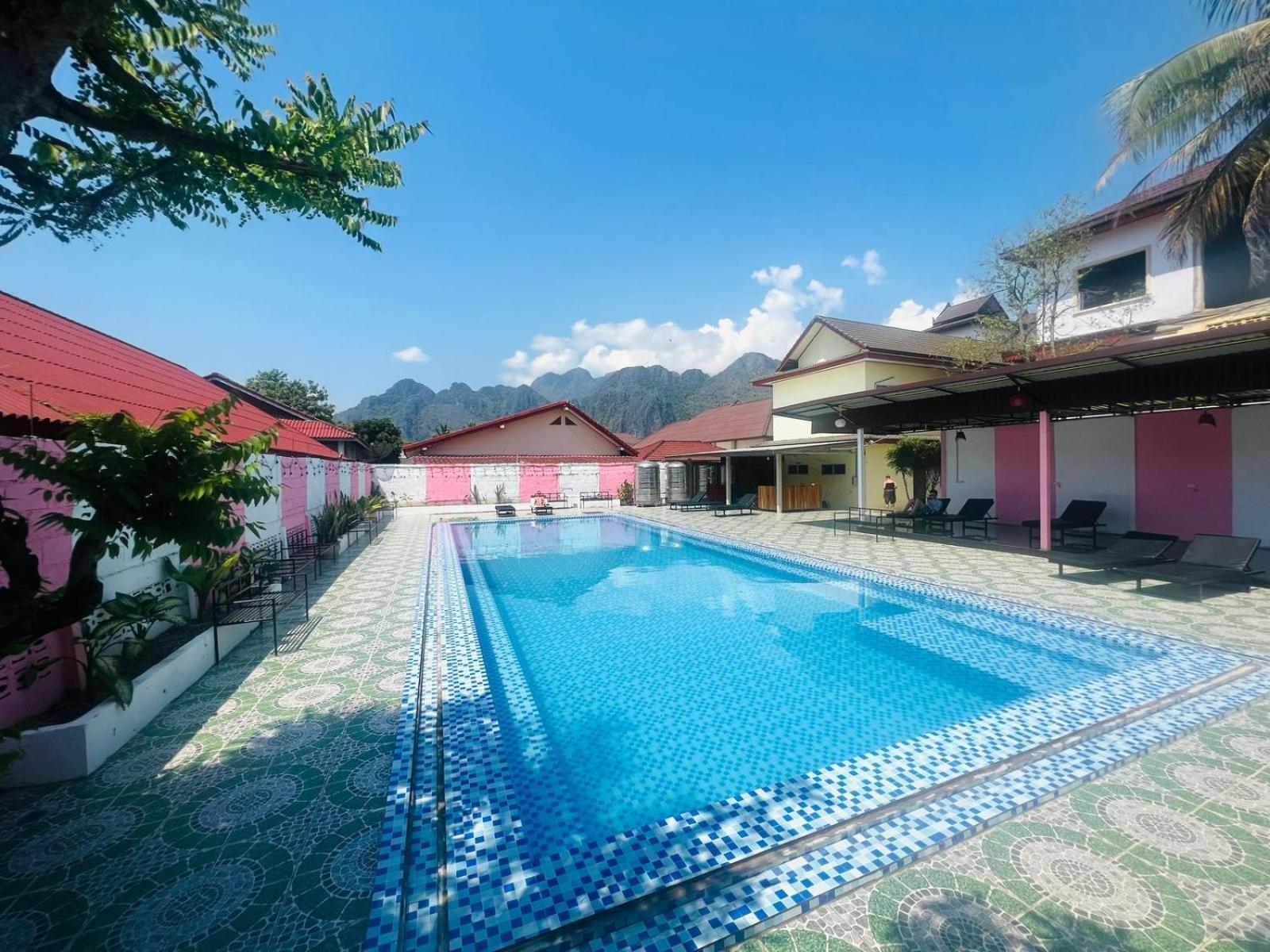 Khampaseuth Hotel Vangviang Kültér fotó
